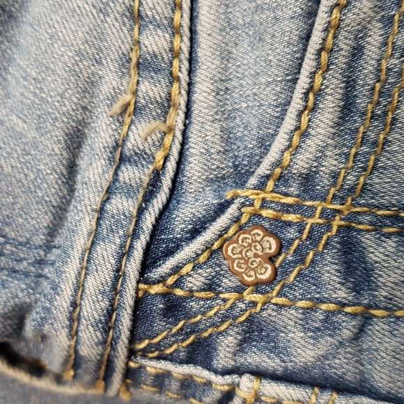 🎉HP🎉 Wallflower skinny jeans, size 3 - Picture 3 of 6